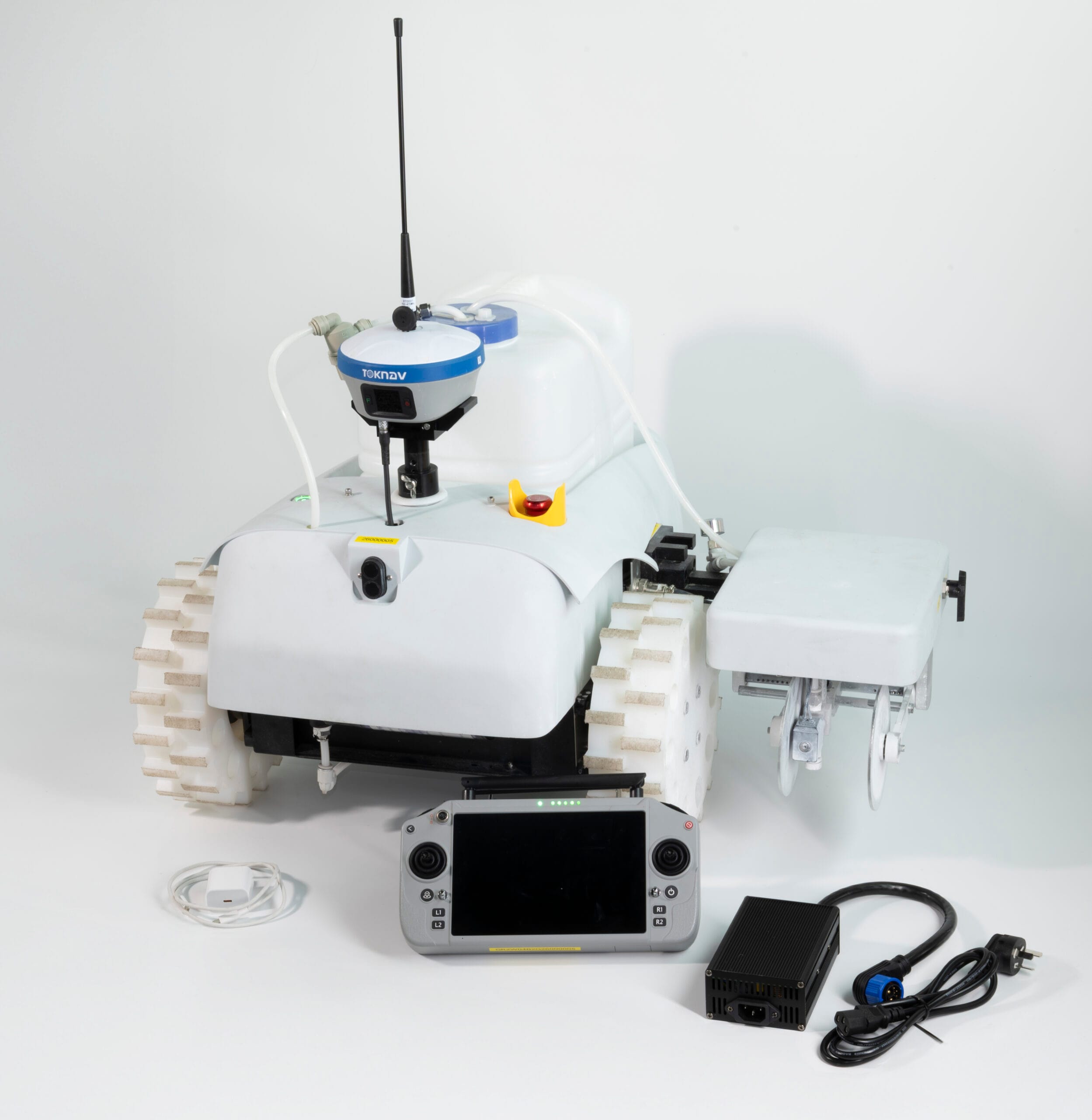 TOKNAV TR10Pro sports field marking robot with controller and charger