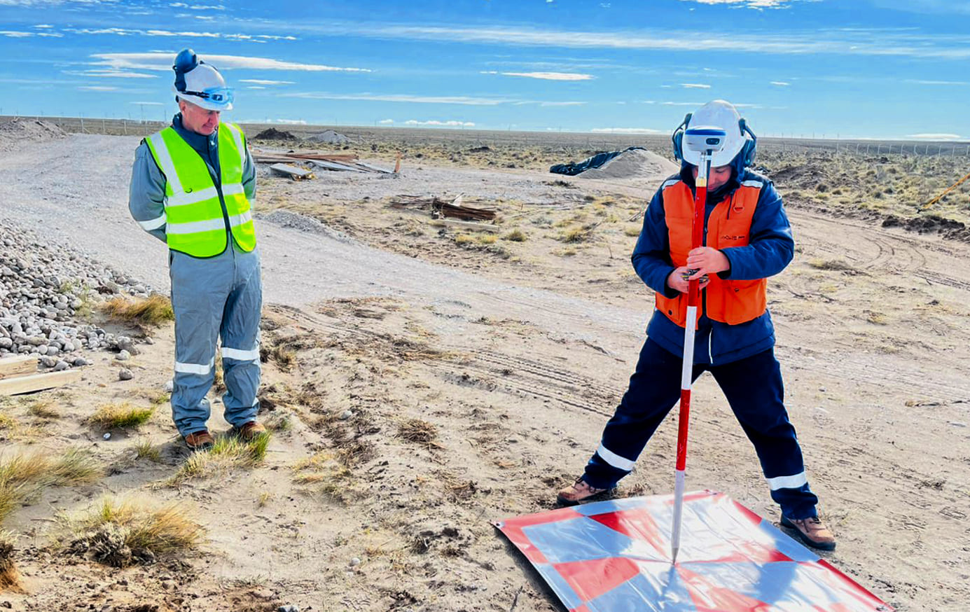 April Construction Peak: TokNav TMC10 Dozer Guidance System Boosts Efficiency